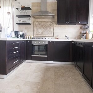 Classic PREMIUM Cross Cut Honed Travertine, 61 x 30.5 x 1.2 cm